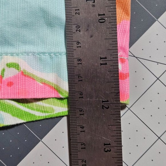 VTG Lilly Pulitzer Women's Spring  Floral Cotton Shorts 4 Multicolor Button Deta - Picture 12 of 13